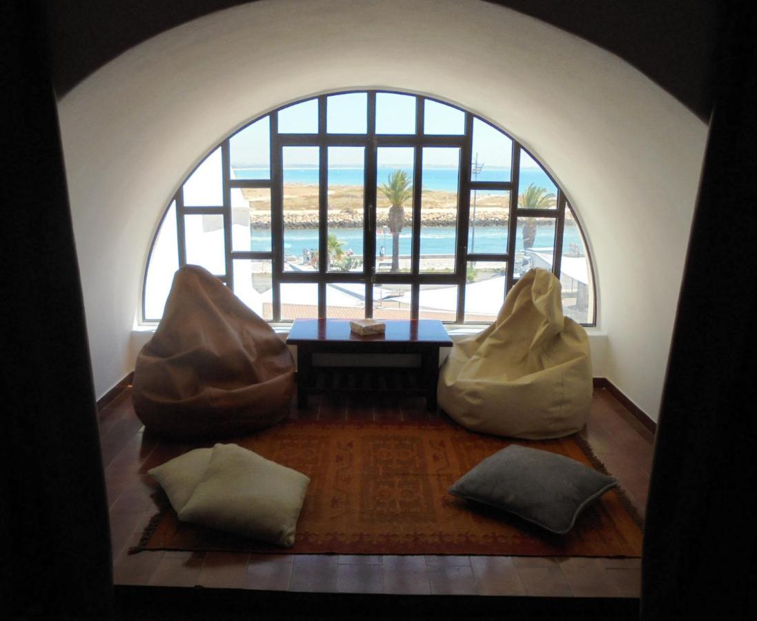 Ema'S Beach And Nightlife House Apartment Лагос Екстериор снимка
